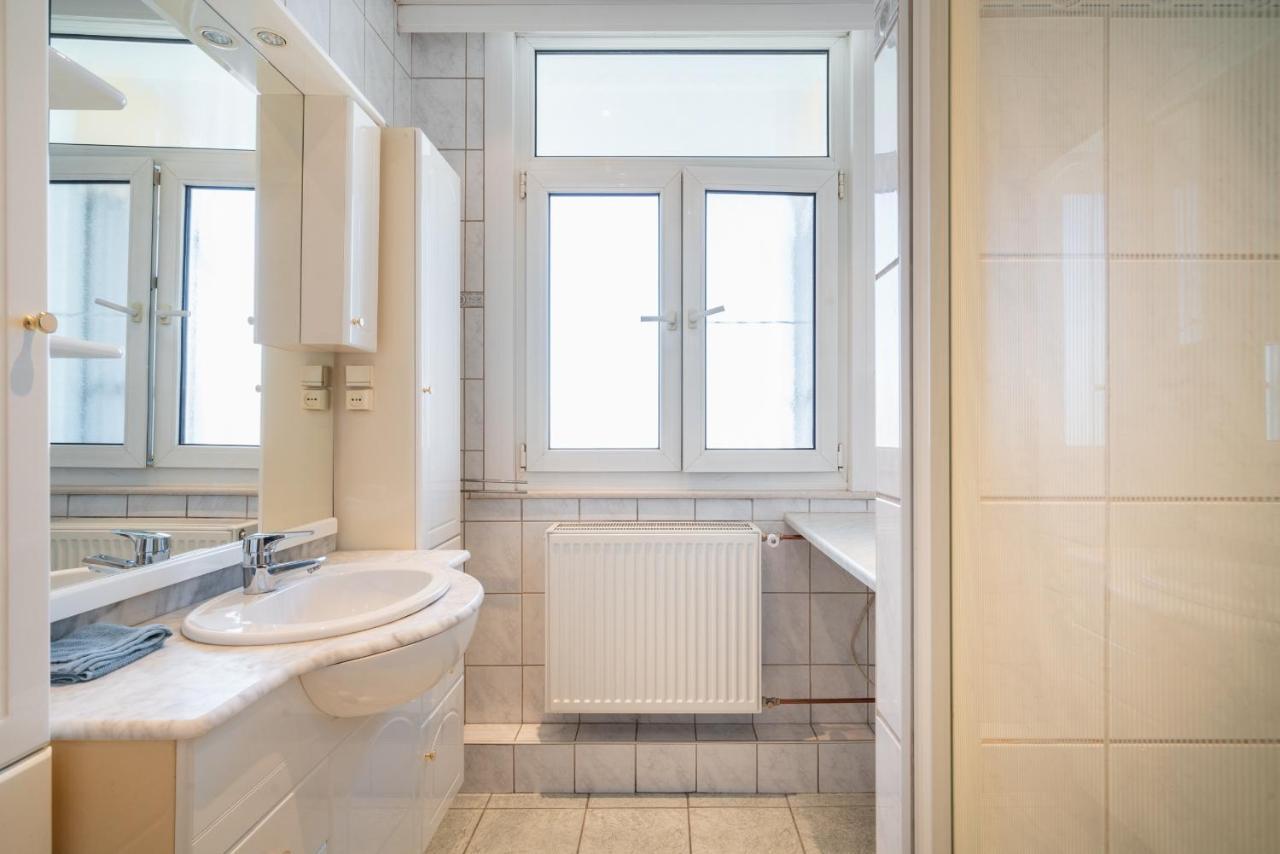 Large Center Apartment